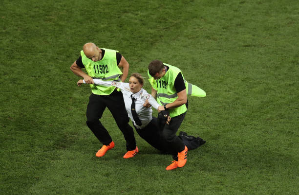 皇家社会踢成了巴萨，都怪皇马后防弱不禁风澎湃新闻.