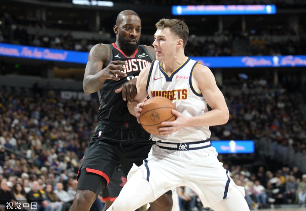 侵扰对手的 侵扰对手的